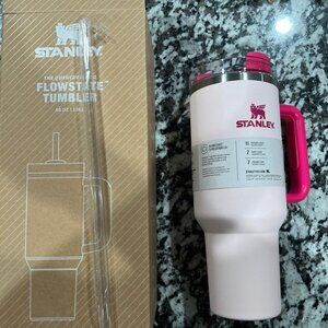 Stanley Quencher Tumbler 40oz – Insulated Travel Mug with Handle & Straw – New